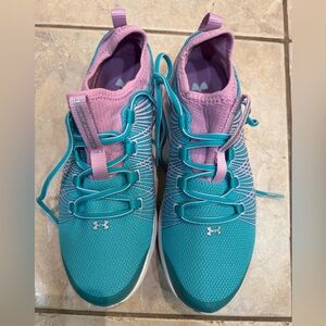 Under Armour infinity shoes girls 7Y new